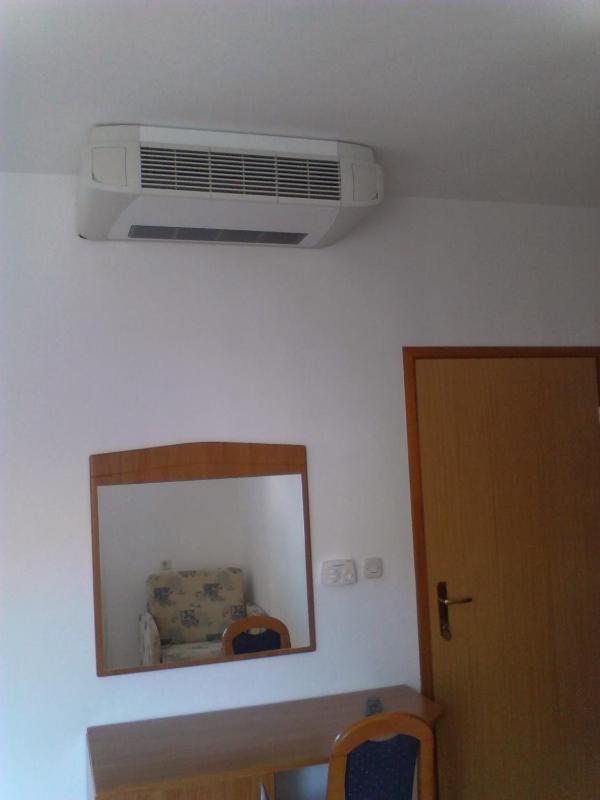 Double Room image 3