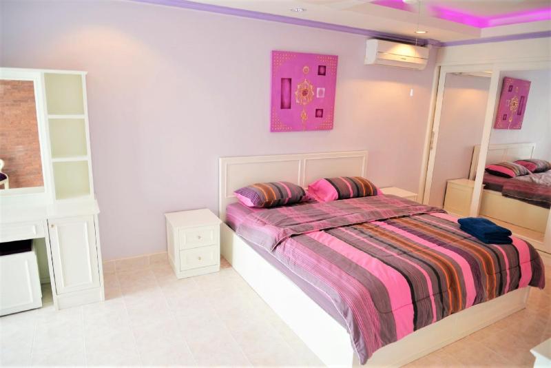 Luxury apartment Jomtien beach condominium S1 Pattaya 3rd floor - image 4