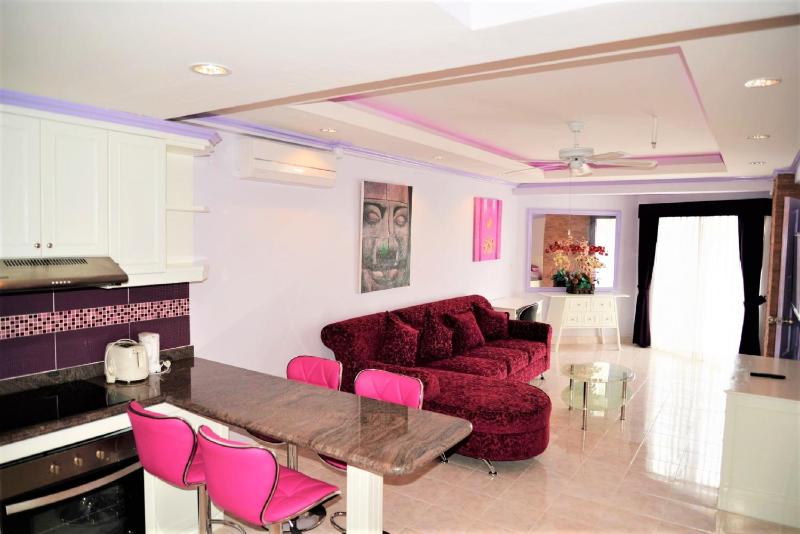 Luxury apartment Jomtien beach condominium S1 Pattaya 3rd floor - image 9