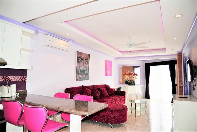 Luxury apartment Jomtien beach condominium S1 Pattaya 3rd floor - image 11