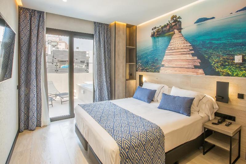 Premium Room with Private Pool image 3