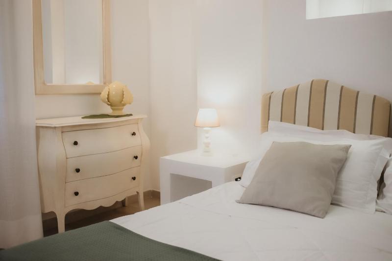 Superior Double Room image 4