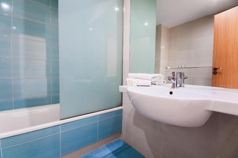 Hotel Fontana Plaza - image 31