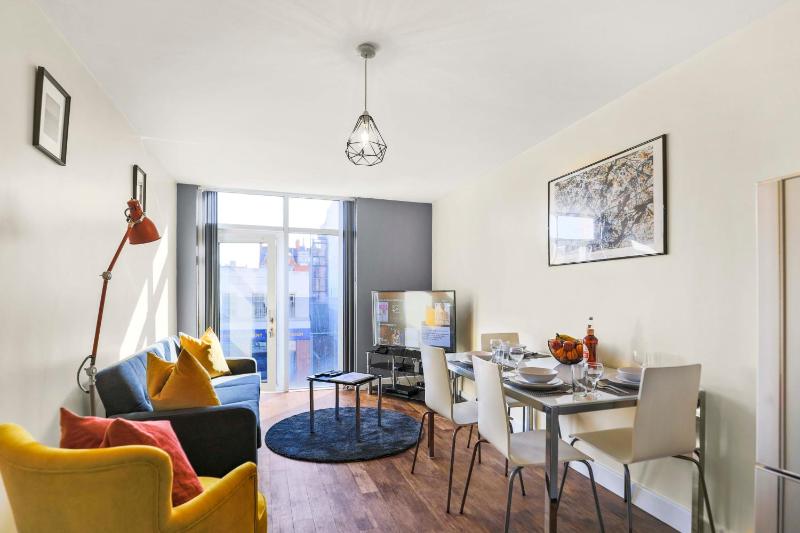 UR STAY Apartments Leicester - image 1