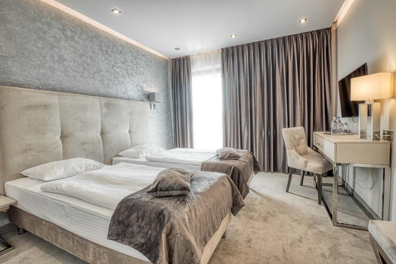Double Room image 2
