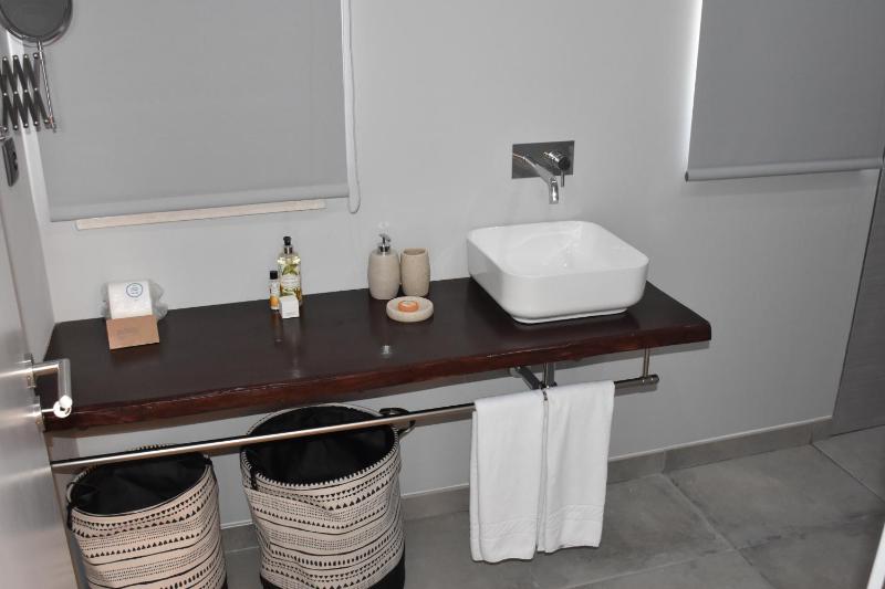 Four-Bedroom House image 3