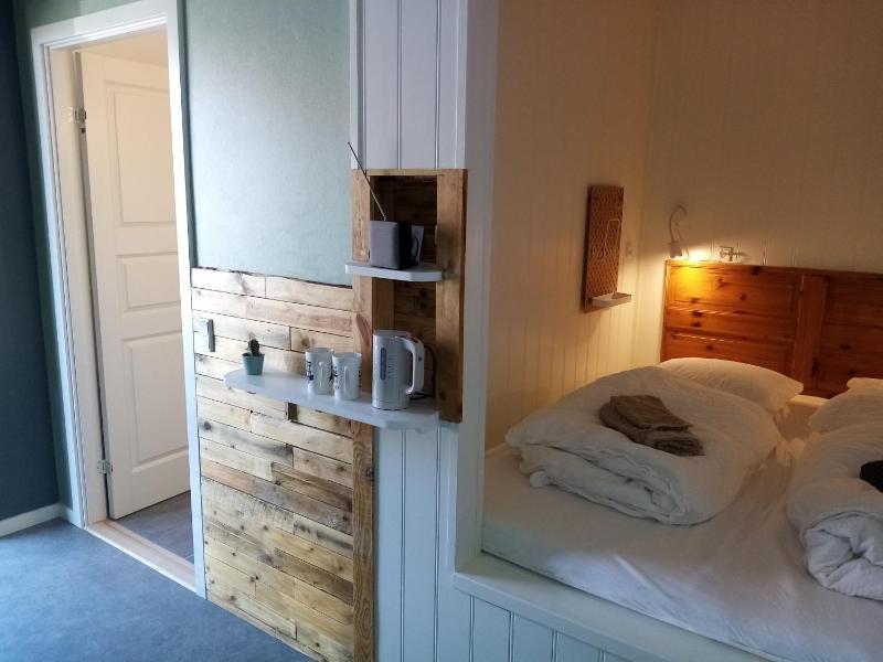 Double Room image 4