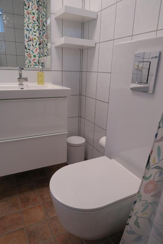 Triple Room with Shared Bathroom image 4