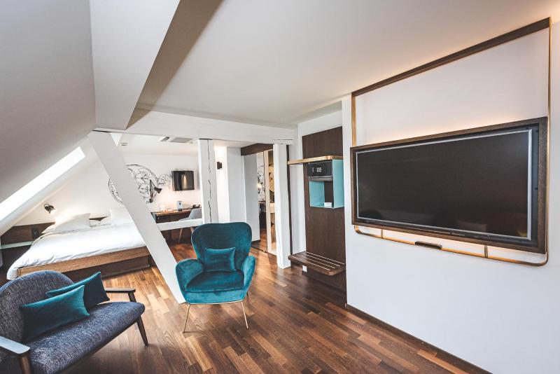 Junior Suite image 3