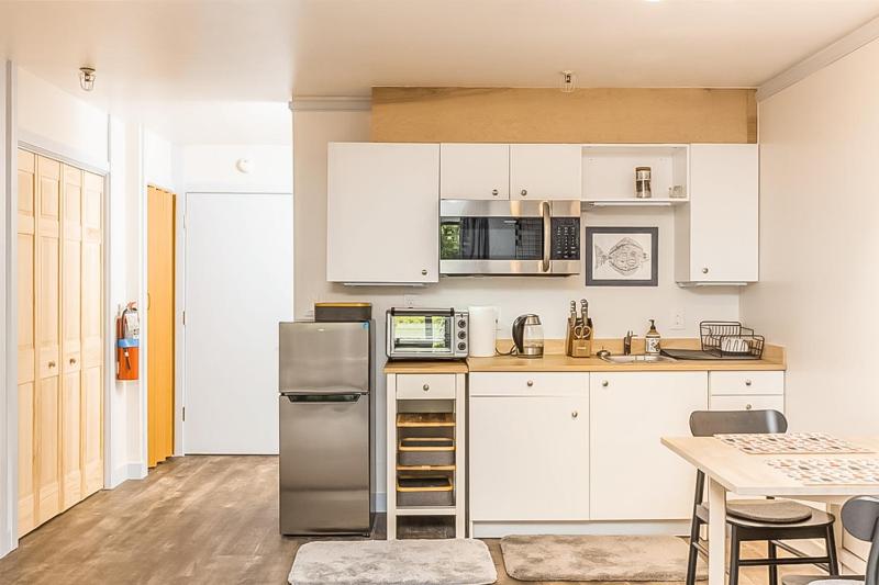 Studio Apartment image 2