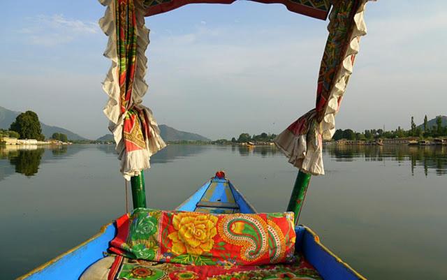 Houseboat Lily of Nageen - image 12