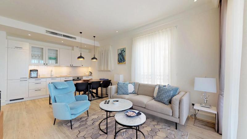 Two Bedroom Residence Sea View image 4