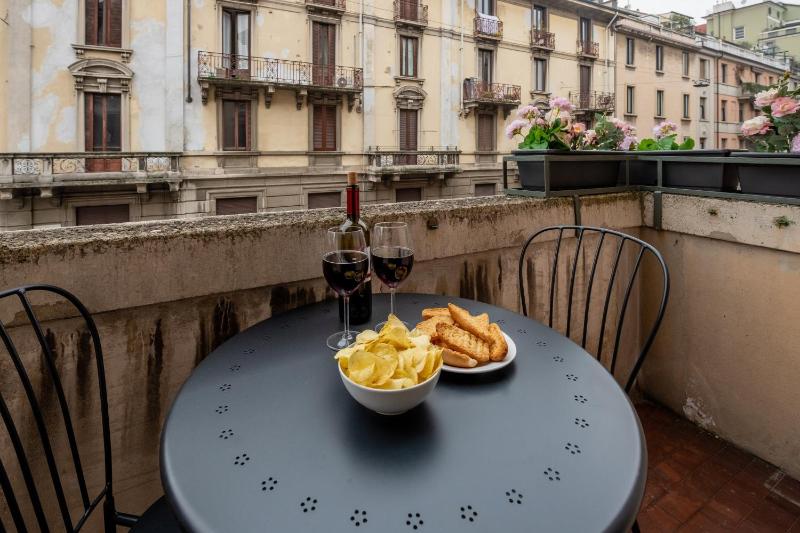 Three-Bedroom Apartment image 4