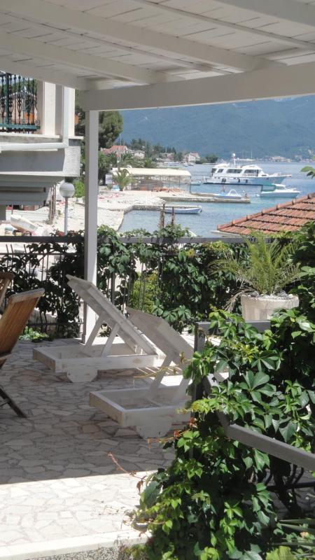 Apartment with Sea View image 3