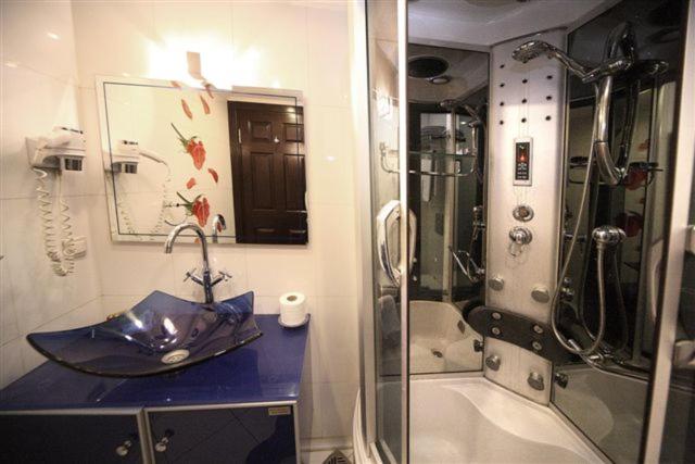 Executive Double Room image 4