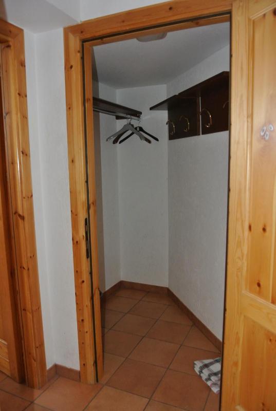 Standard One-Bedroom Apartment - Separate Building image 4