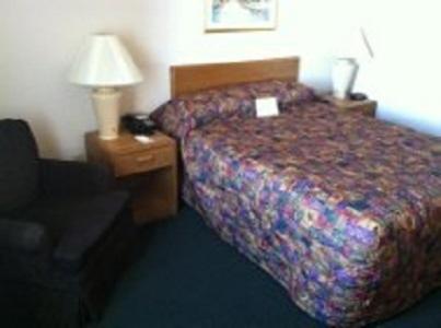 King Suite with Spa Bath image 1
