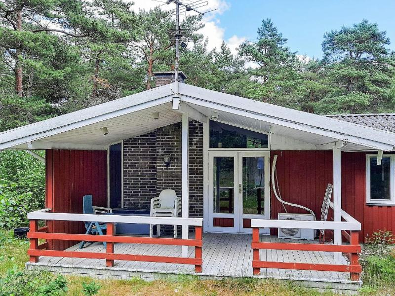 Three-Bedroom Holiday Home  image 1