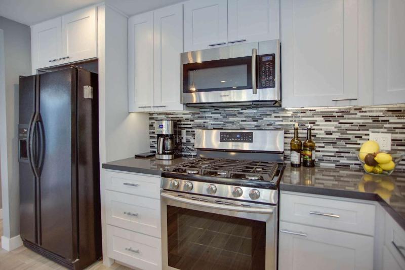 308 35th Street Unit A (Lower) - image 2