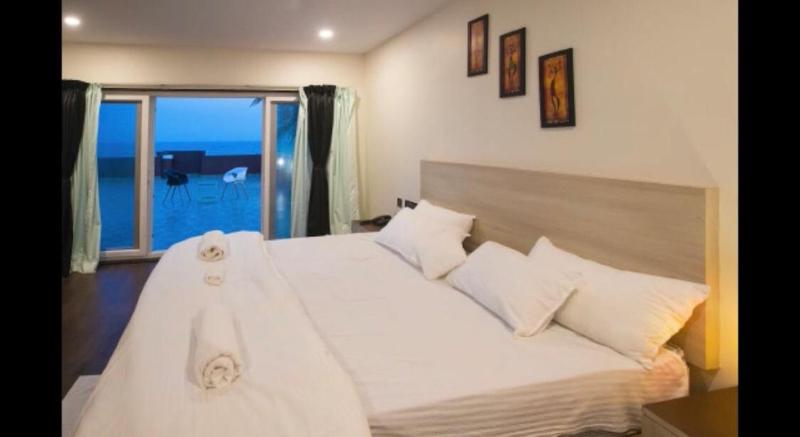 Fantasea - image 11