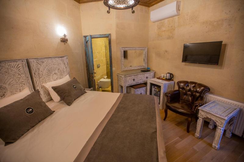 Deluxe Double Room image 1
