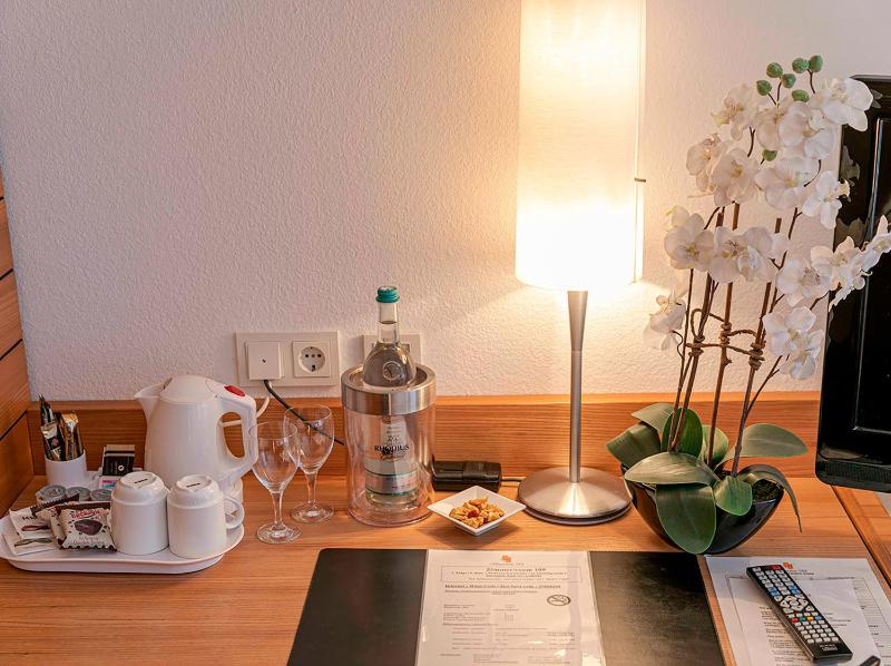 Single Room image 3