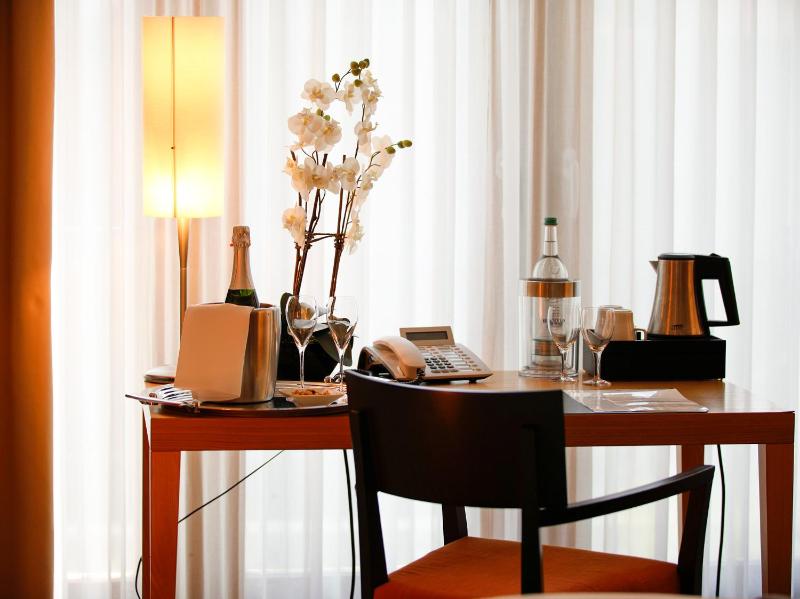 Suite image 3