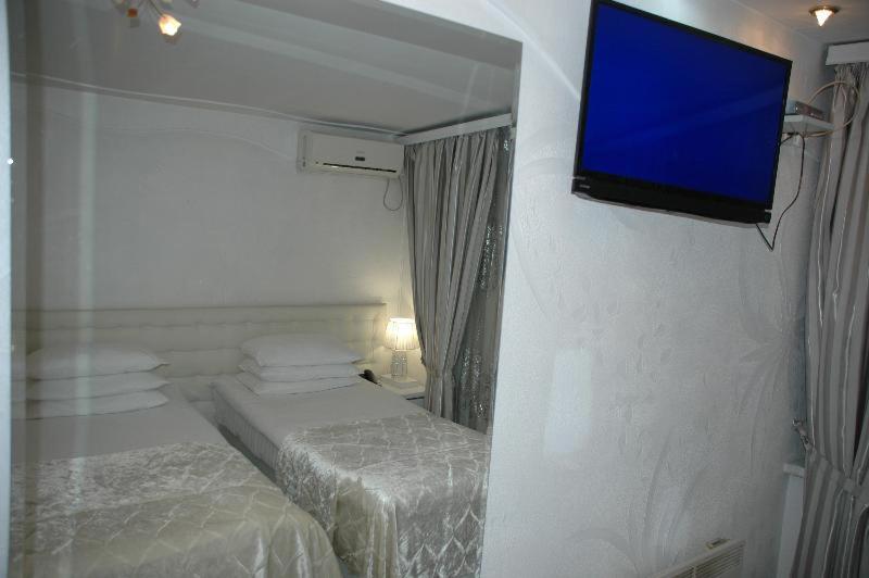 Room #29011516 image 2