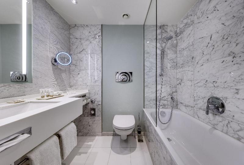 Room #6012138 image 4