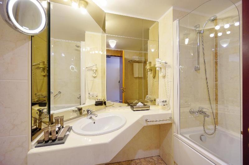 Room #26322729 image 1