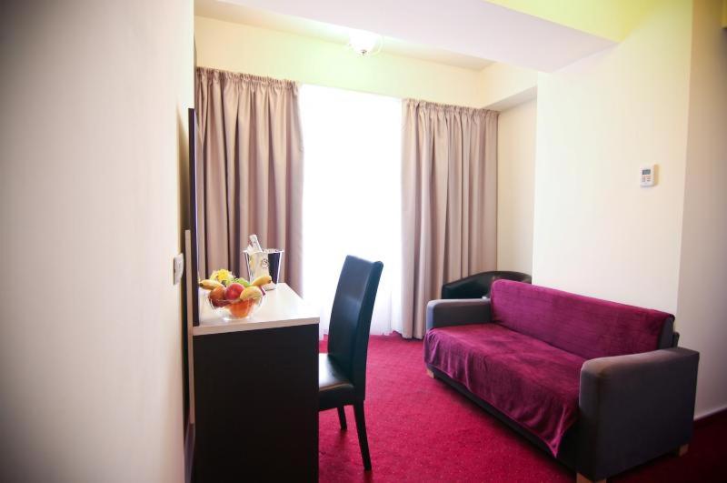 Room #4105217 image 3