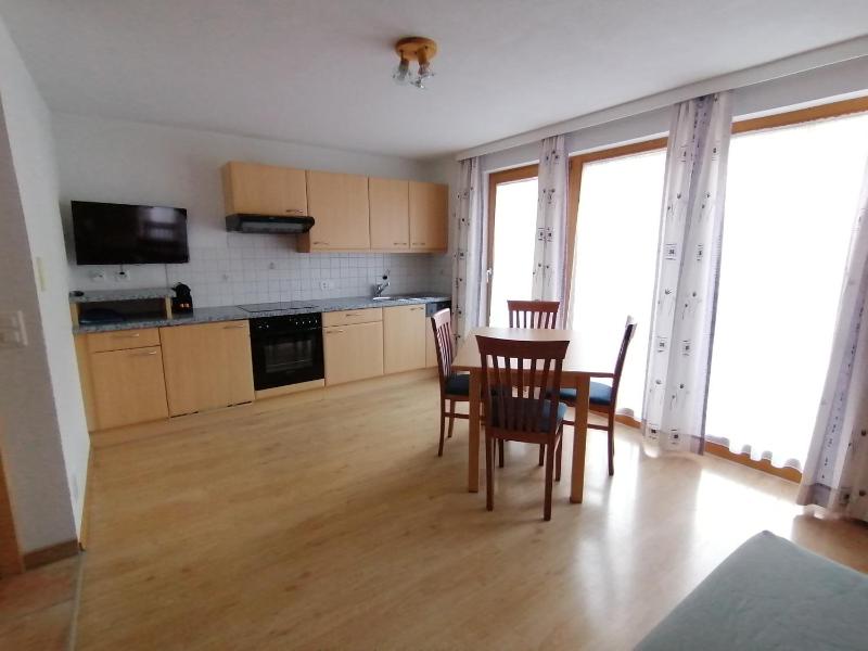 One-Bedroom Apartment image 1