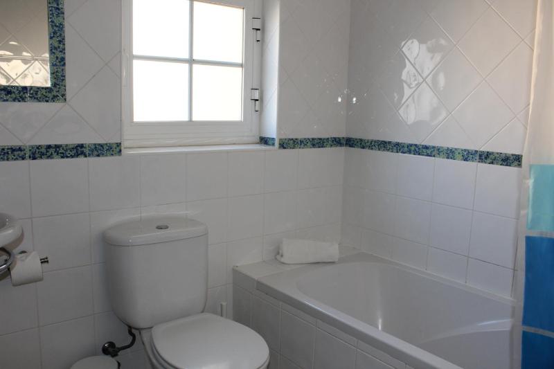 One-Bedroom Apartment image 1