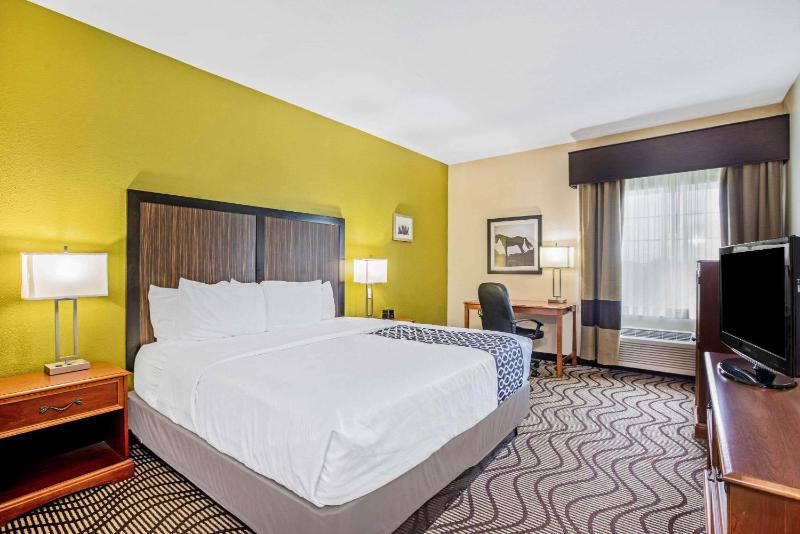 King Room - Mobility Access/Non-Smoking image 2