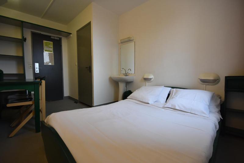 Double Room image 1