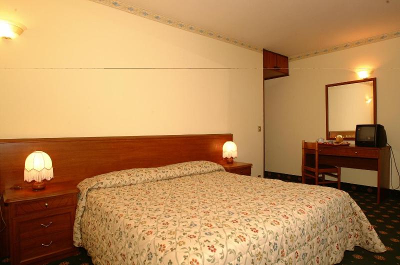 Standard Double or Twin Room with Ski Pass image 3