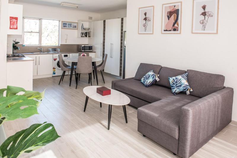 Lotus Stay Manly - Apartment 29G - image 1