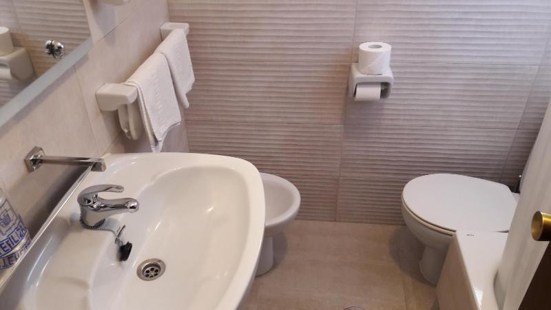 Quadruple Room (4 Adults) image 2