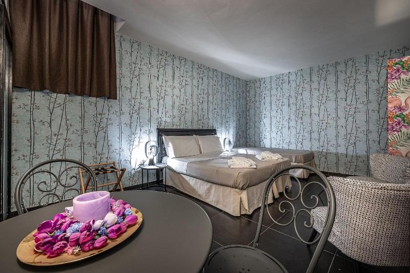 Triple Room image 4