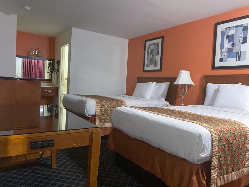 Double Room image 2