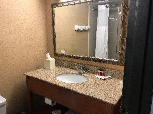 King Room - Accessible/Non Smoking image 3