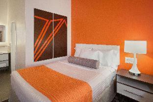 Double Room with Two Double Beds - Pet Friendly/Non-Smoking image 2