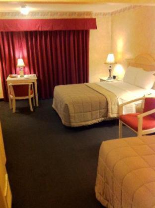 Room #2444107 image 2