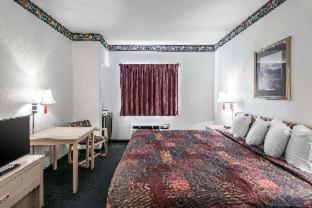 Room #48932205 image 3