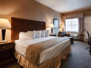 Room #104460609 image 4