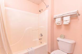 King Room - Non-Smoking image 2
