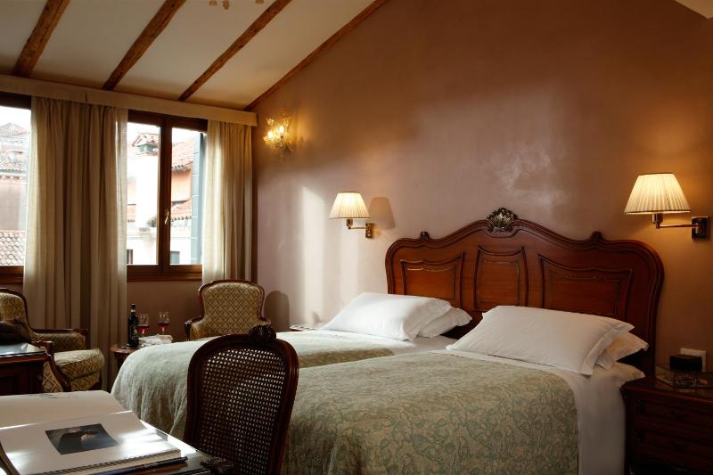 Junior Suite image 1