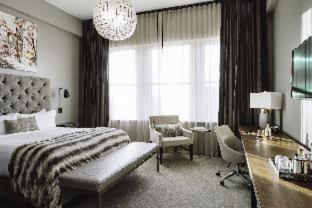 Superior Queen Room with Two Queen Beds image 2