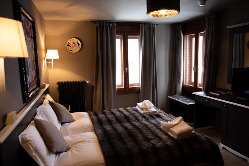 Double or Twin Room image 2
