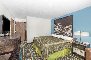 Room #52550810 image 3